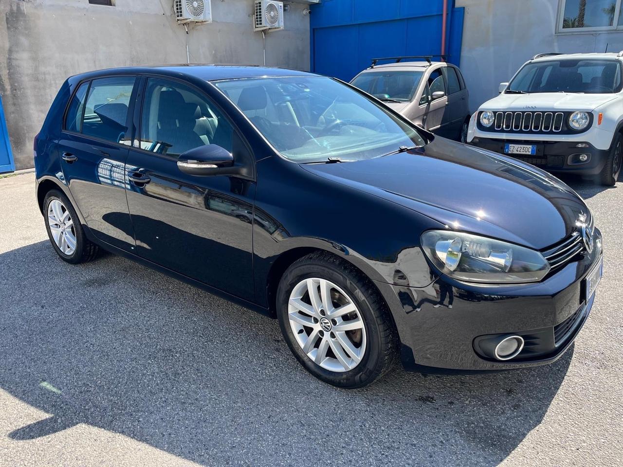 Volkswagen golf 5p-1.6 gpl - high Line-2010