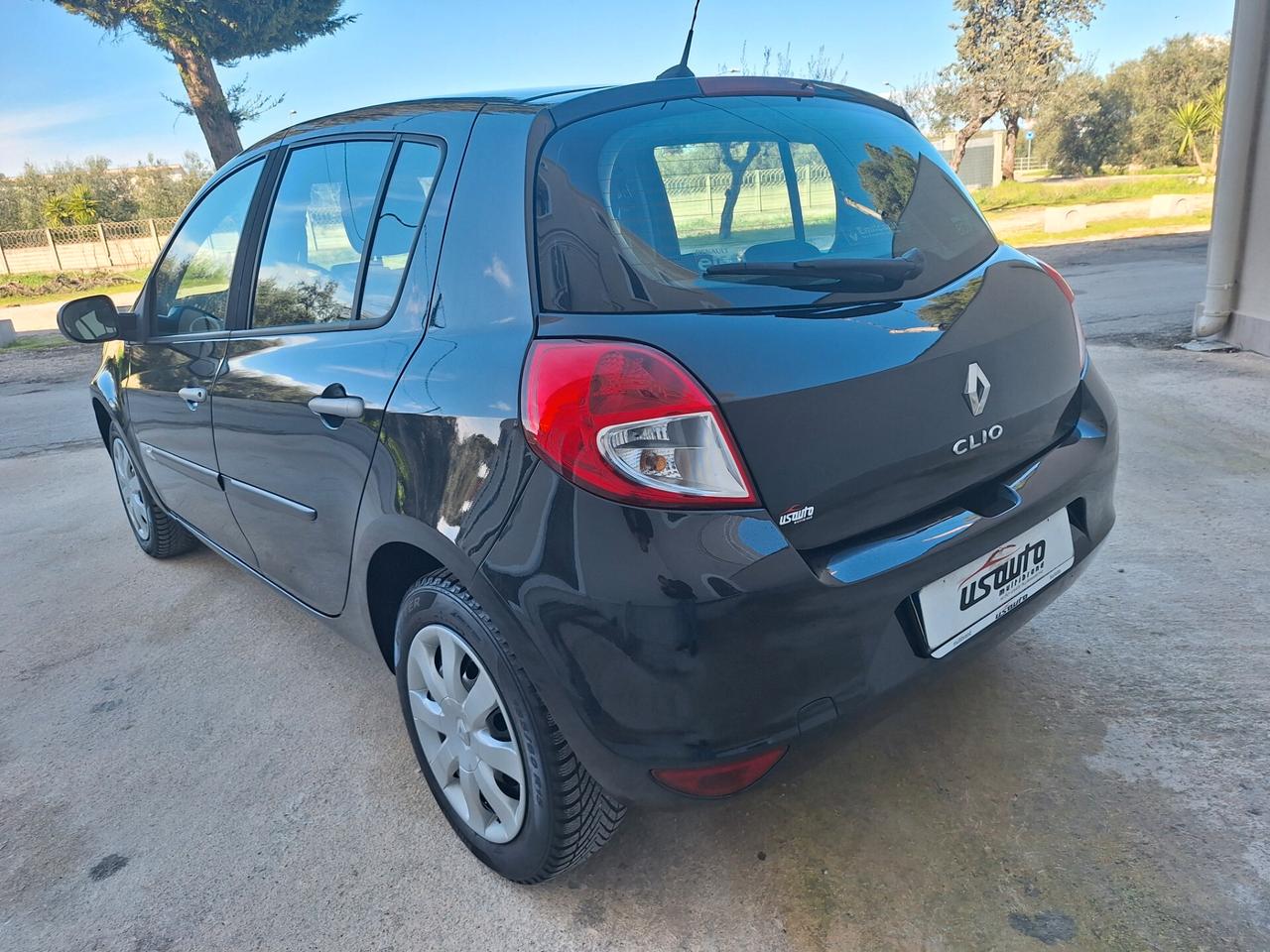Renault Clio 1.2 5 porte NAVI PERFETTA 2012