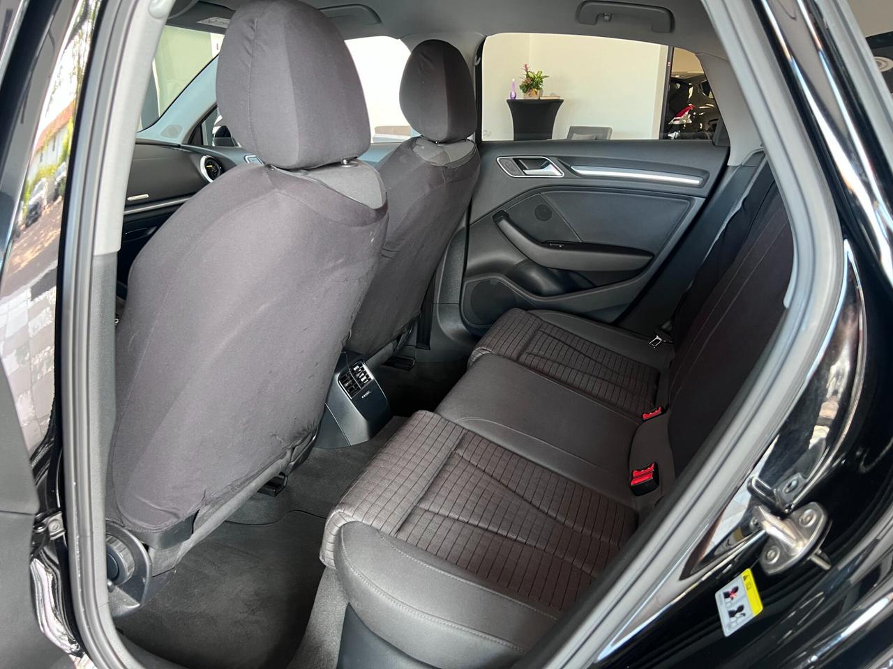 Audi A3 Sedan 1.6 TDI 116 CV S tronic Sport