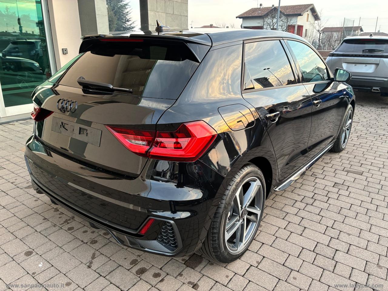 AUDI A1 SPB 30 TFSI S tronic Identity Black