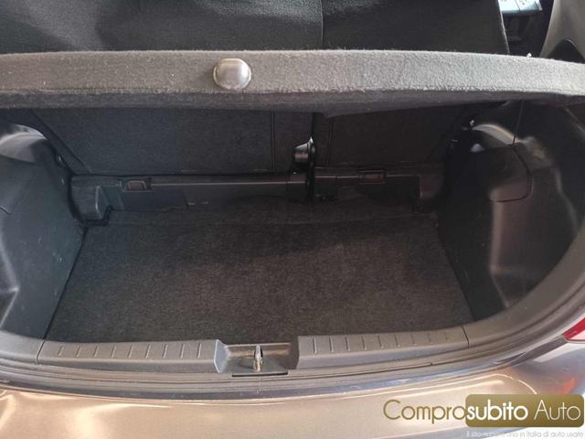 TOYOTA Yaris 1.0 5 porte Sol