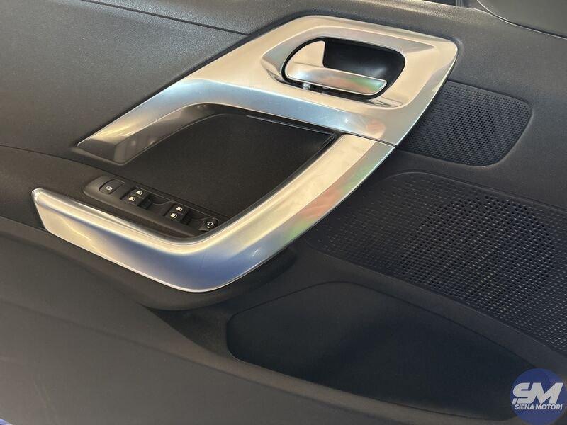 Peugeot 2008 PureTech 82 S&S Allure