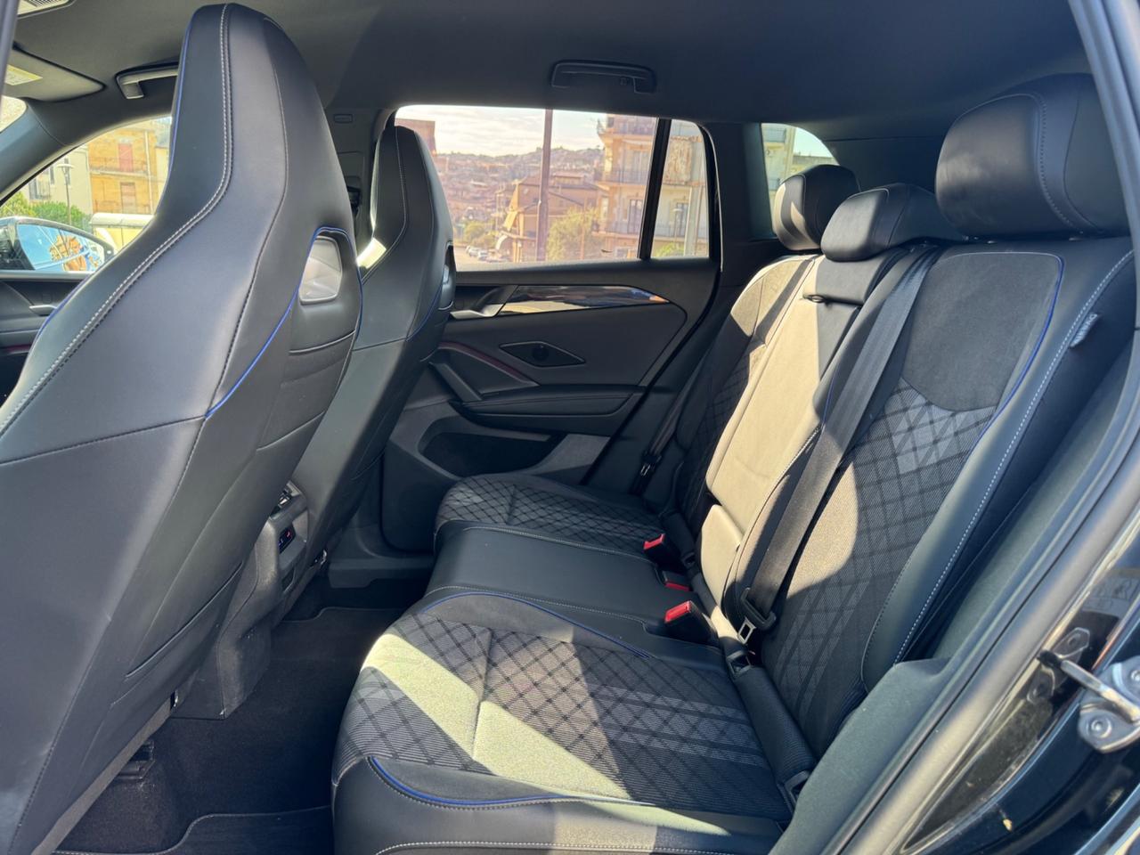 VOLKSWAGEN TIGUAN 2.0 TDI 150 CV R-LINE PLUS DSG FULL IVA