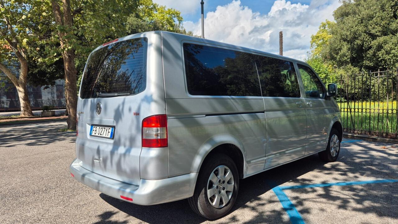 Volkswagen caravlle 2.5 TDI/174 PC-TM Kom.Duo