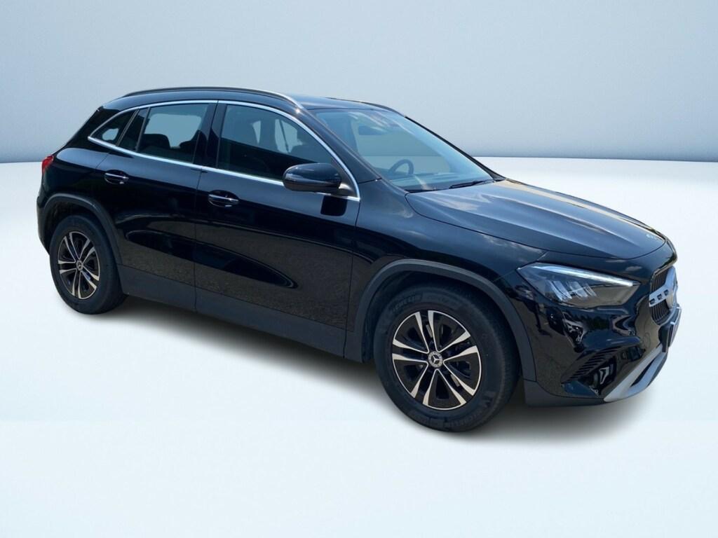 Mercedes GLA 180 180 D Advanced 8G-DCT