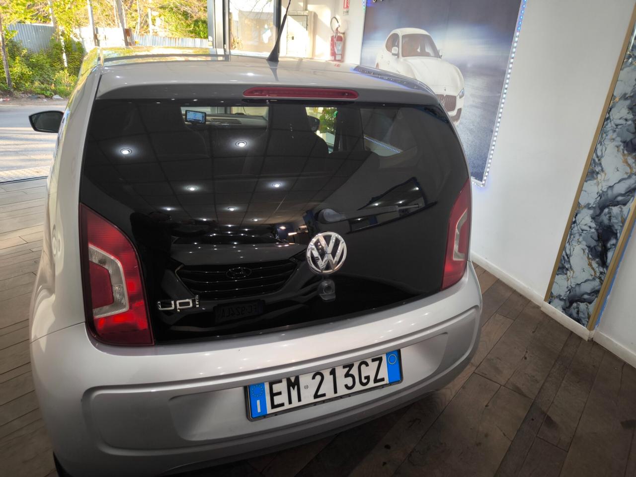 Volkswagen up! 1.0 75 CV 3p. high