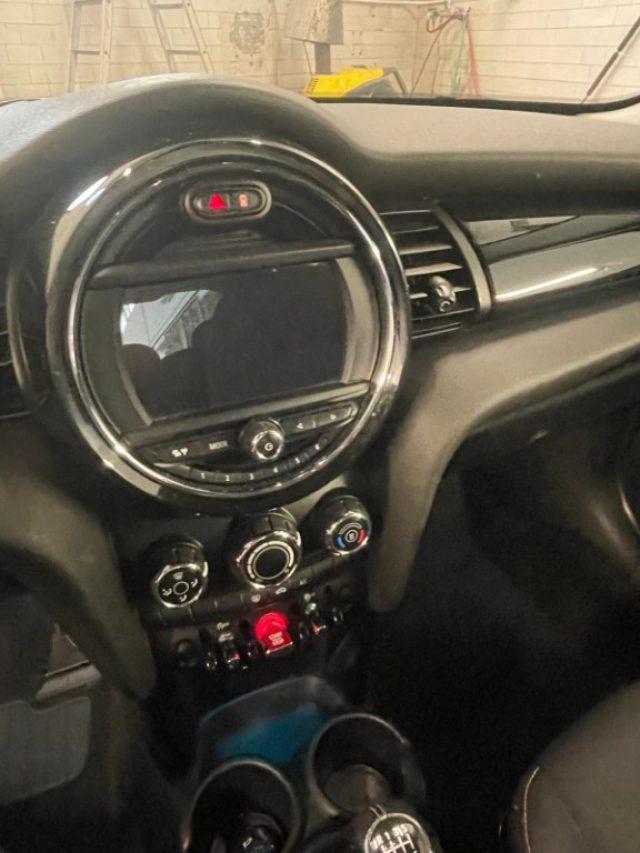 MINI Cooper D 1.5 Cooper D 5 porte