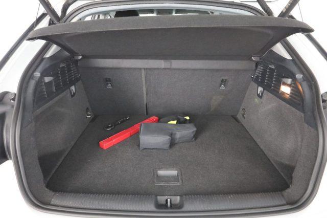 AUDI Q2 Q2 35 TFSI S tronic Business Advanced