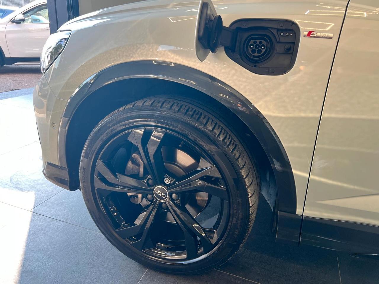 AUDI Q3 45 SPORTBACK 1.4 TFSI E S-LINE 150CV TETTO PELLE NAVI ANNO 2021