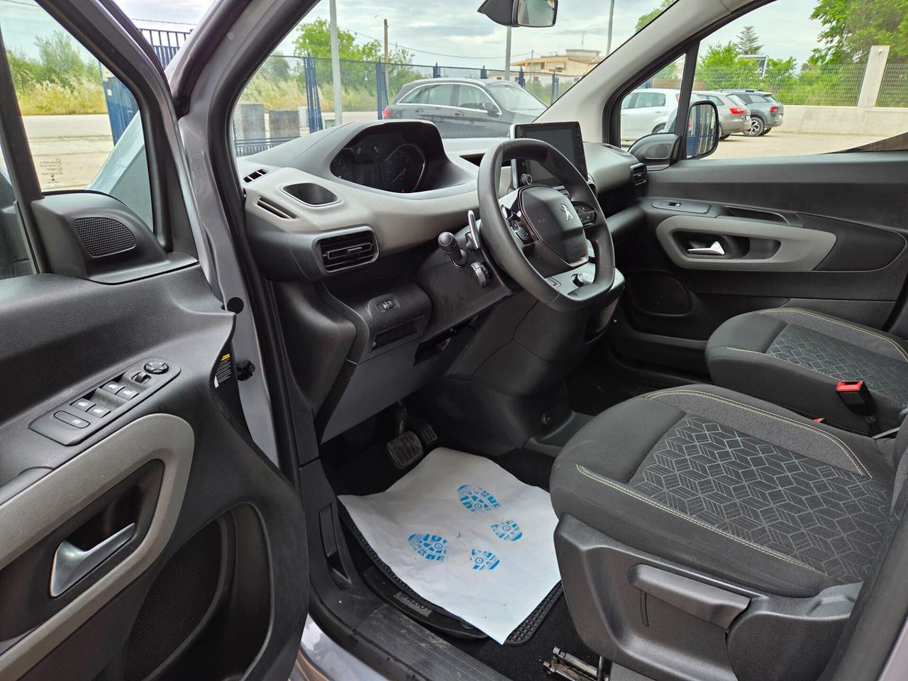 Peugeot Rifter Mix BlueHDi 130 S&S PC Allure Standard