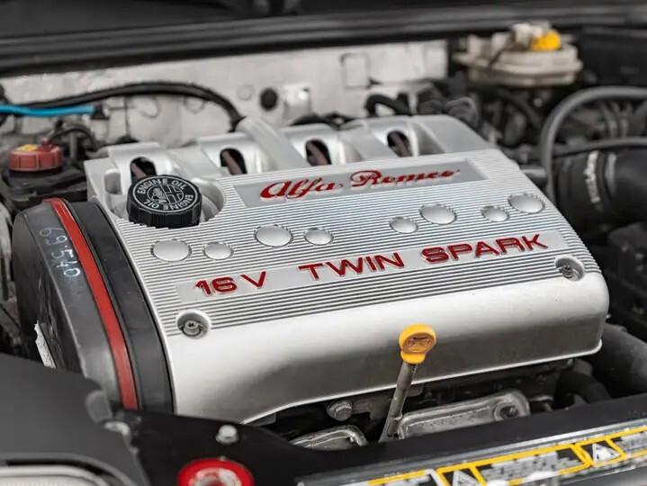 Alfa Romeo GTV 2.0i 16V Twin Spark cat L- MY 99