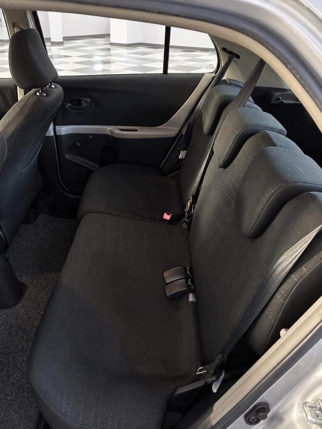 Toyota Yaris 1.0 5 porte Sol