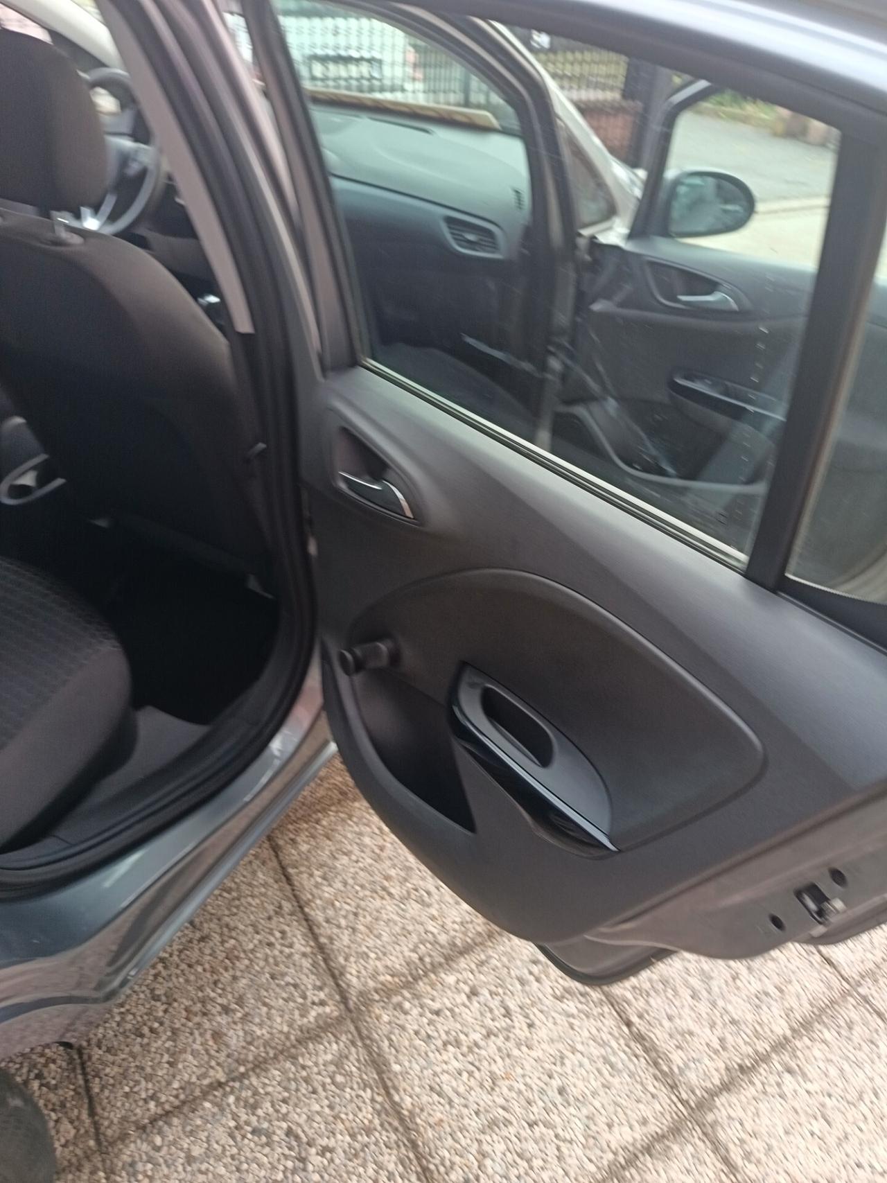 Opel Corsa 1.2 5 porte n-Joy