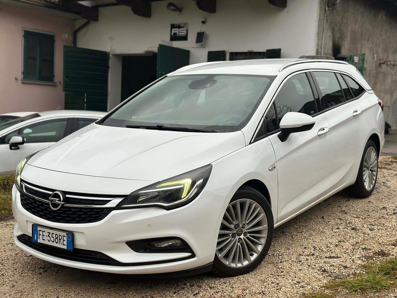 Opel ASTRA 1.6 CDTi 136CV SPORTS TOURER INNOVATION KMCERT
