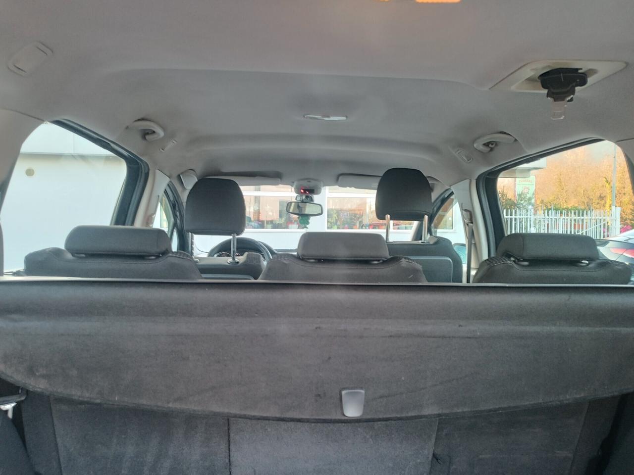 Peugeot 5008 1.6 diesel automatica garanzia