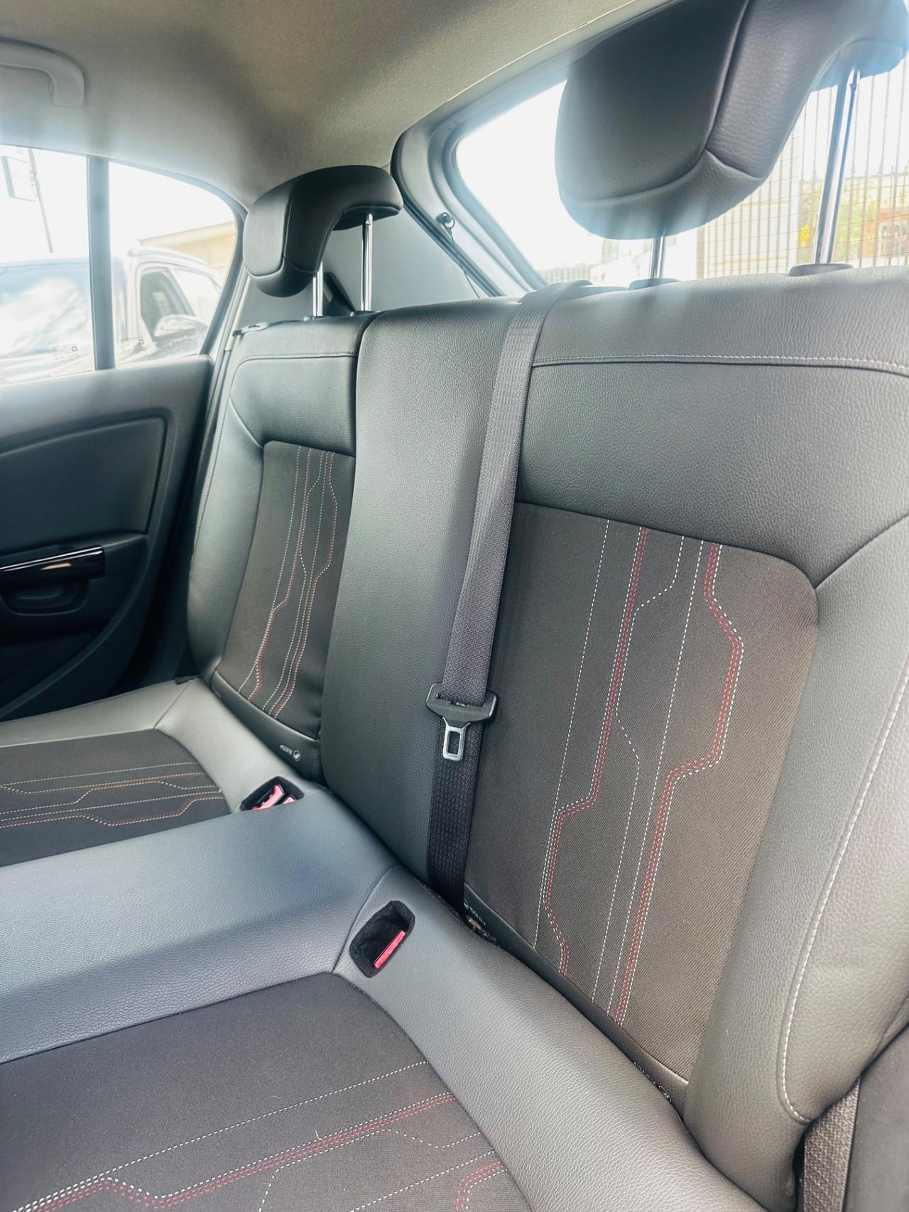 Opel Corsa 1.2 5 porte One