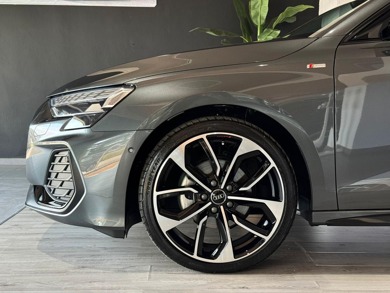Audi A3 SPB 35 TDI S tronic Line Edition *NERO PLUS - TETTO - 19"*