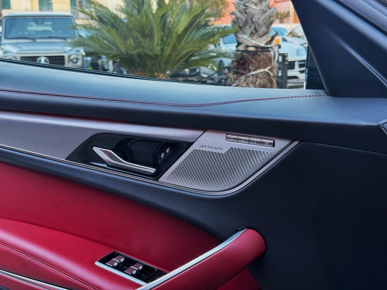 Jaguar F-Pace 2.0d i4 MHEV R-Dynamic SE 204CV