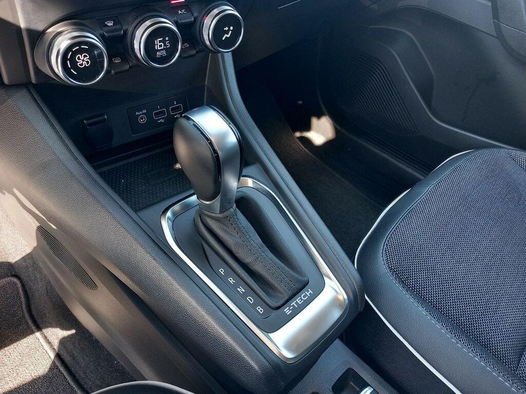 Renault Captur 1.6 E-TECH Hybrid Techno Fast Track Auto