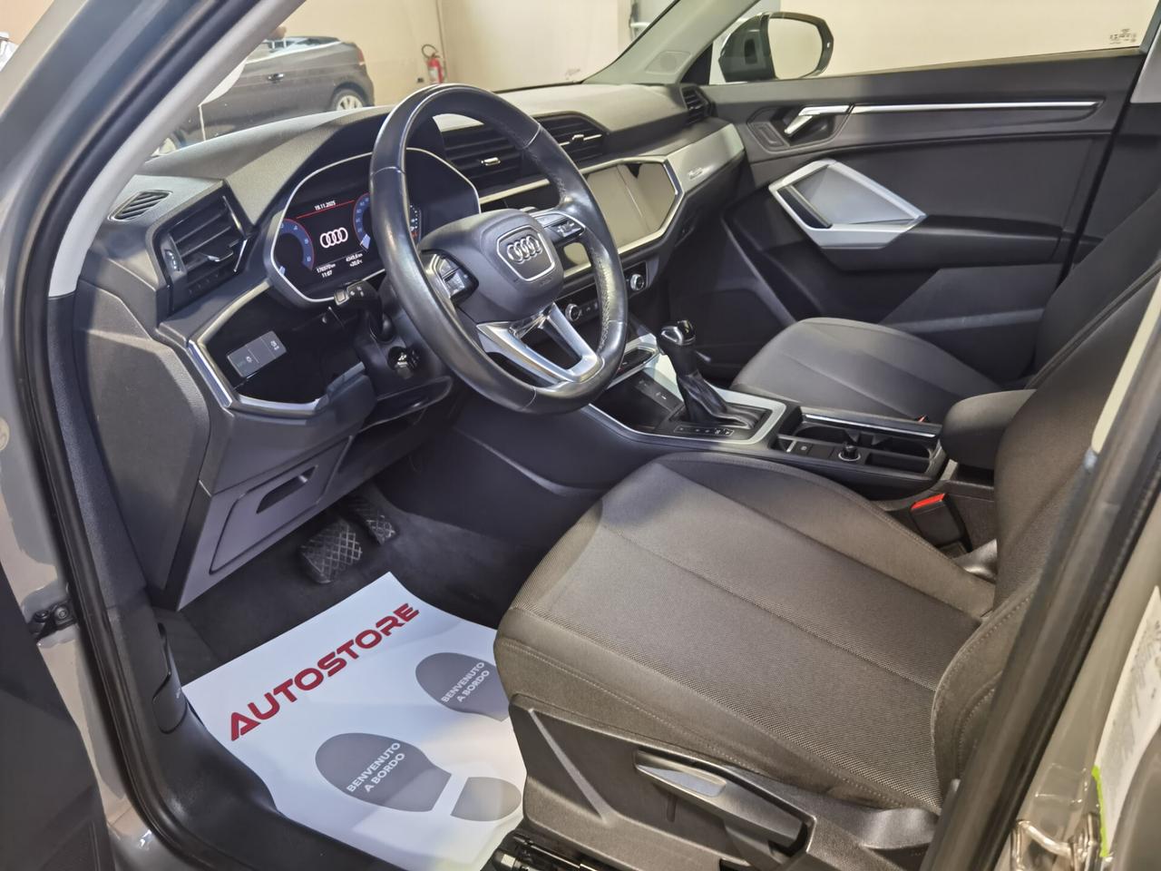 Audi Q3 35 TDI S tronic Business Sport