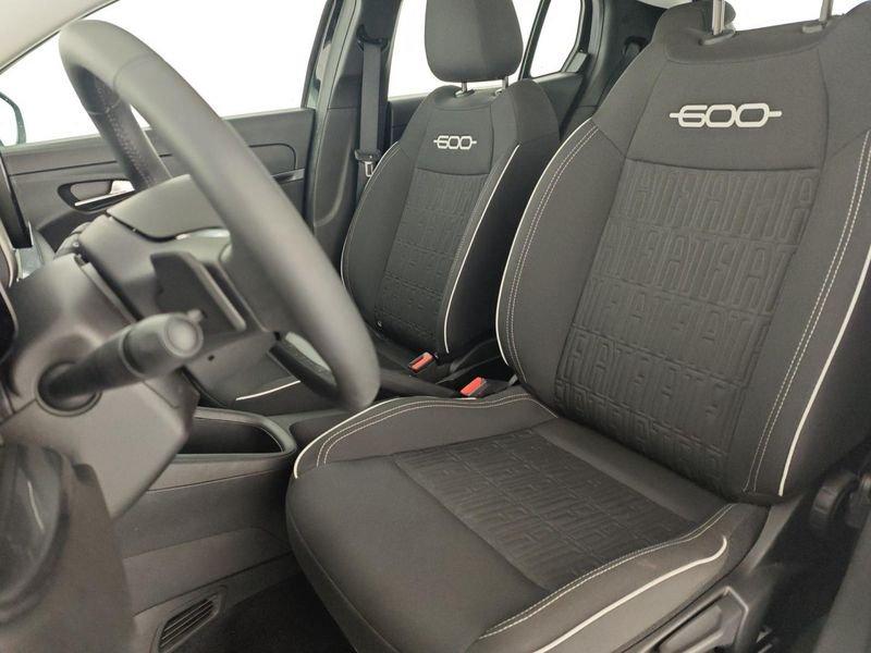 FIAT 600 Hybrid 110 CV DCT MHEV
