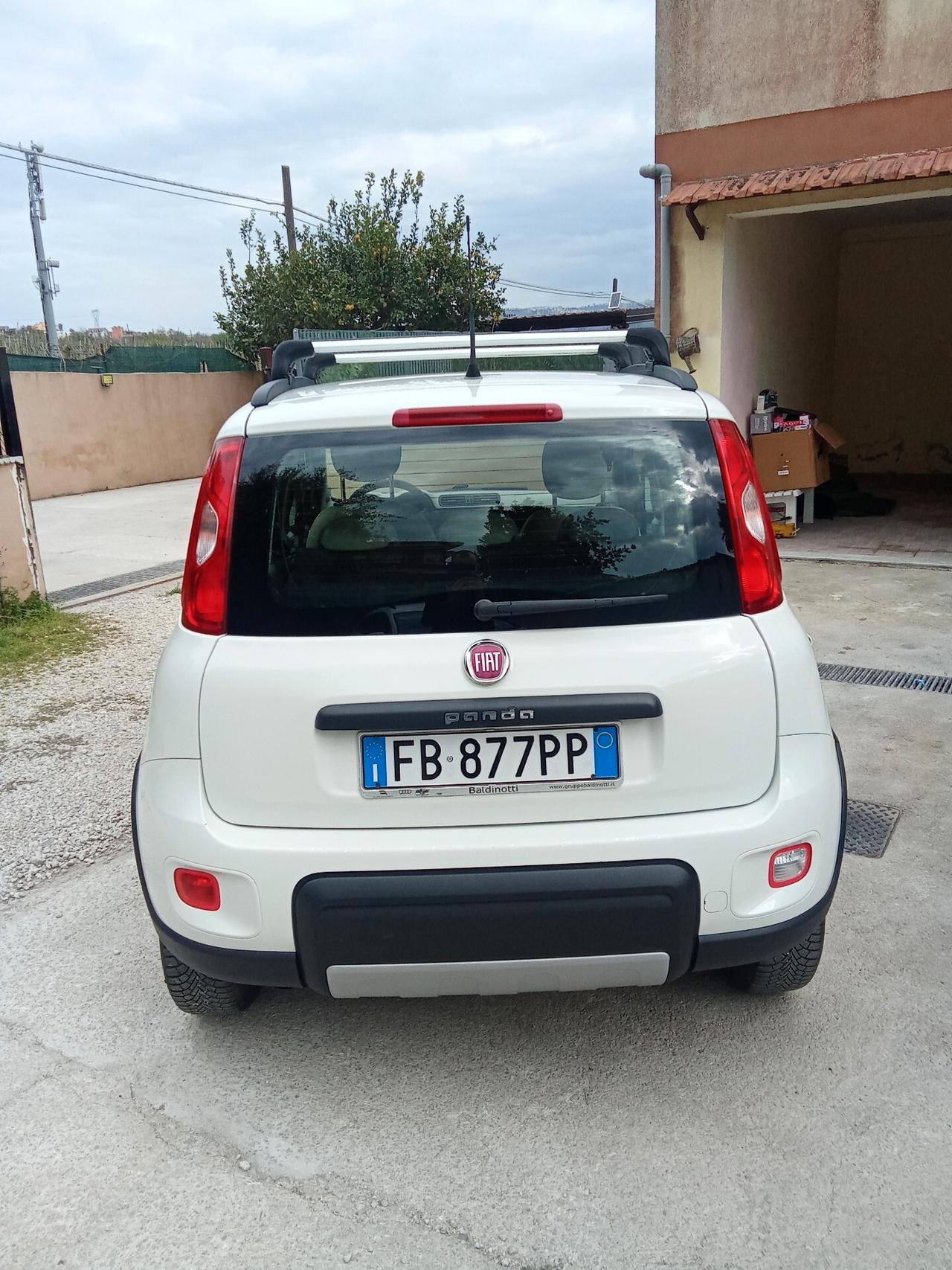 Fiat Panda 1.3 MJT 95 CV S&S 4x4 016