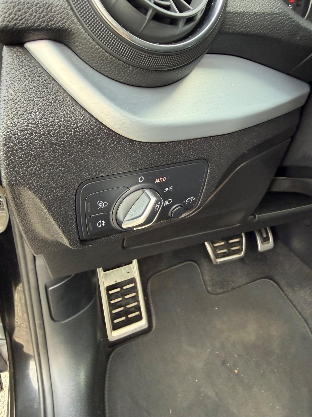 Audi Q2 30 TDI S tronic line Edition