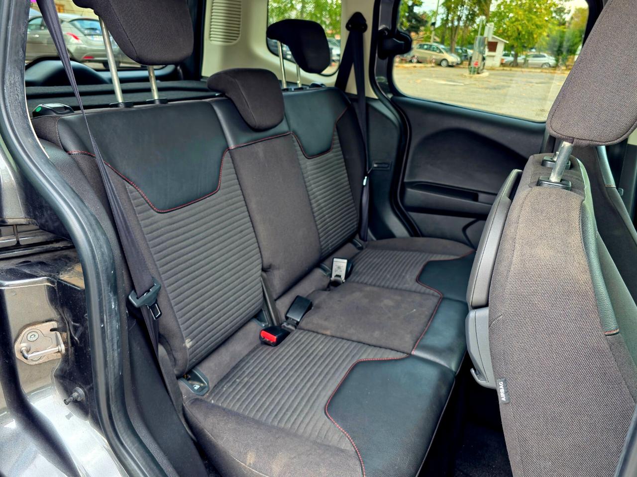 Ford Tourneo Courier 1.5 TDCI 75 CV Sport 2019-E6 Manuale NEO