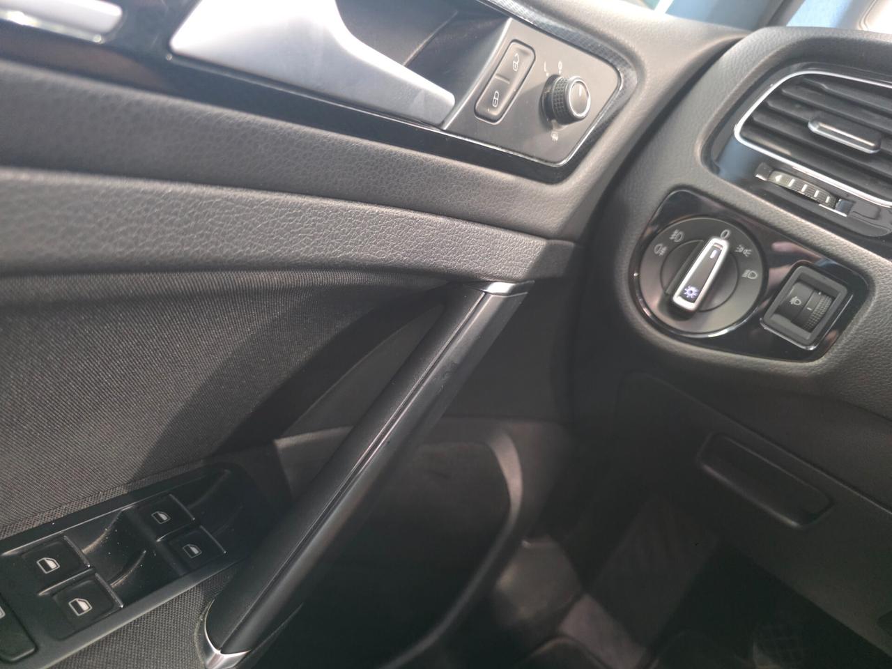 Volkswagen Golf Business 1.4 TGI DSG 5p. Comfortline BlueMotion