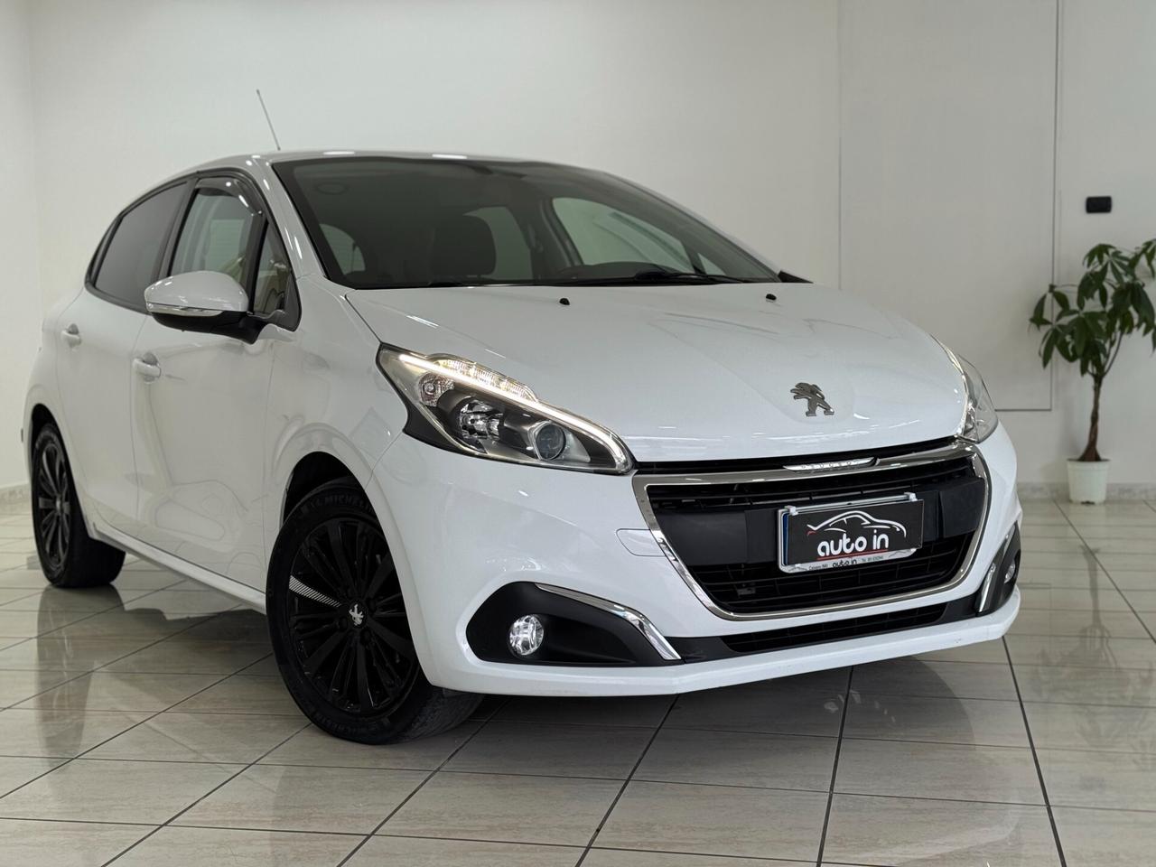 Peugeot 208 1.2 82cv 5 porte Allure