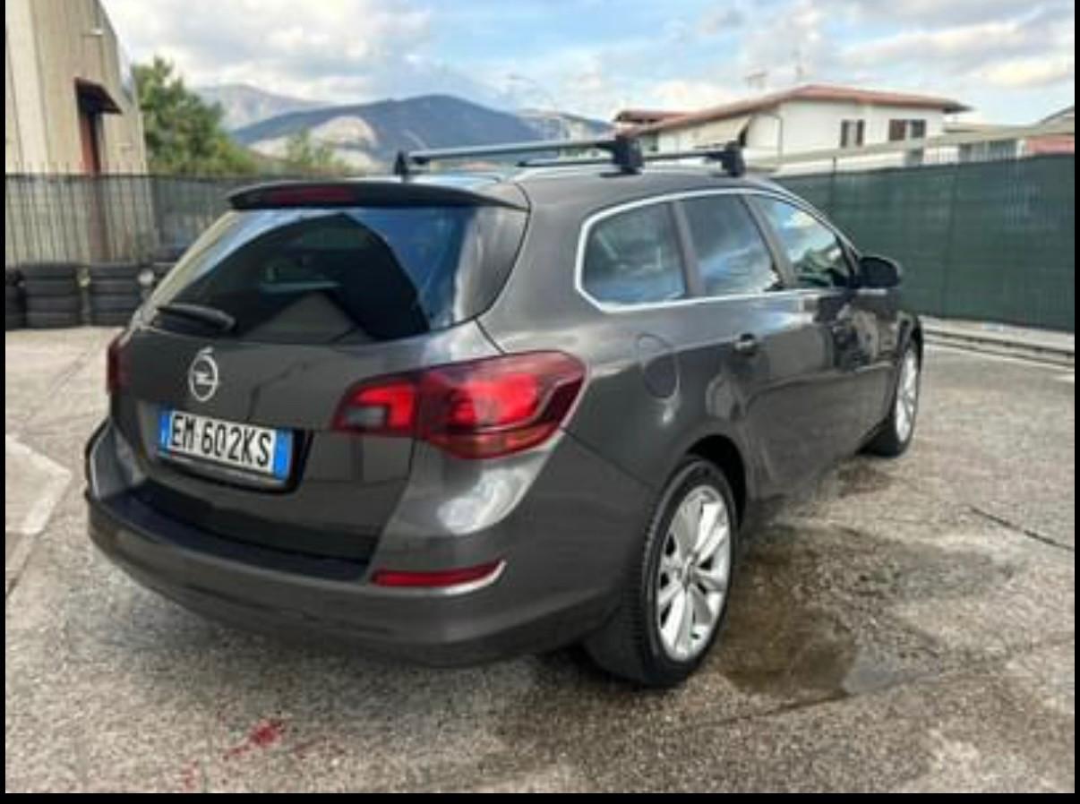 Opel Astra 1.7 CDTI 110CV Sports Tourer Cosmo