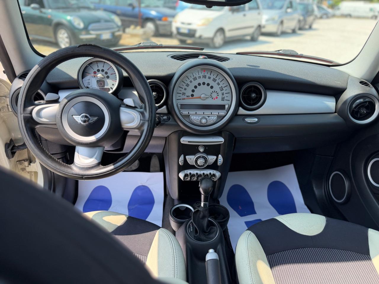 Mini 1.6 16V Cooper D Chili Automatica