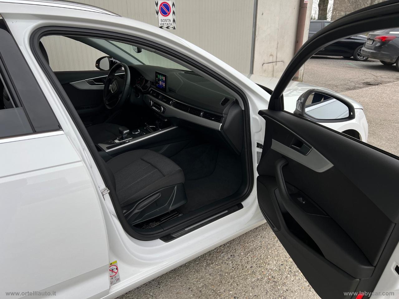 AUDI A4 Avant 30 TDI S tronic Business