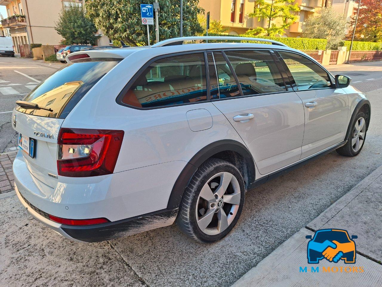 Skoda Octavia Wagon 2.0 tdi Scout 4x4 dsg 7 mt.