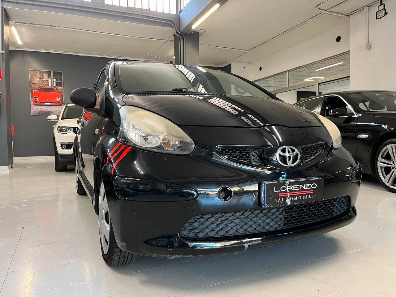 Toyota Aygo 5 Porte Aygo 5p 1.0 Now