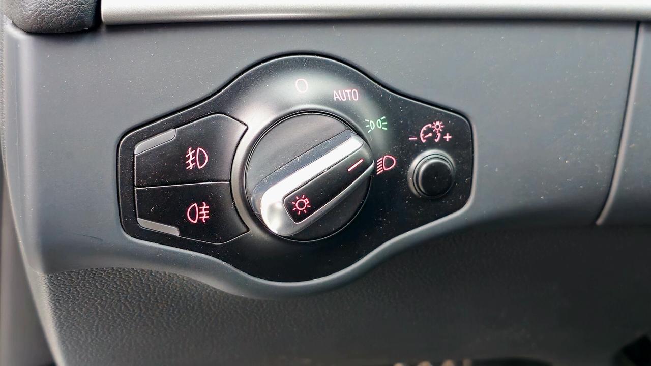 Audi A5 2.7 v6 cambio manuale unico proprietario garantita 12 mesi