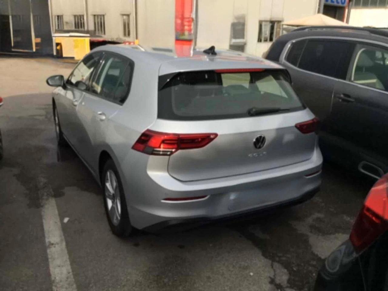 Volkswagen Golf 8 2.0 TDI 115 CV SCR Life