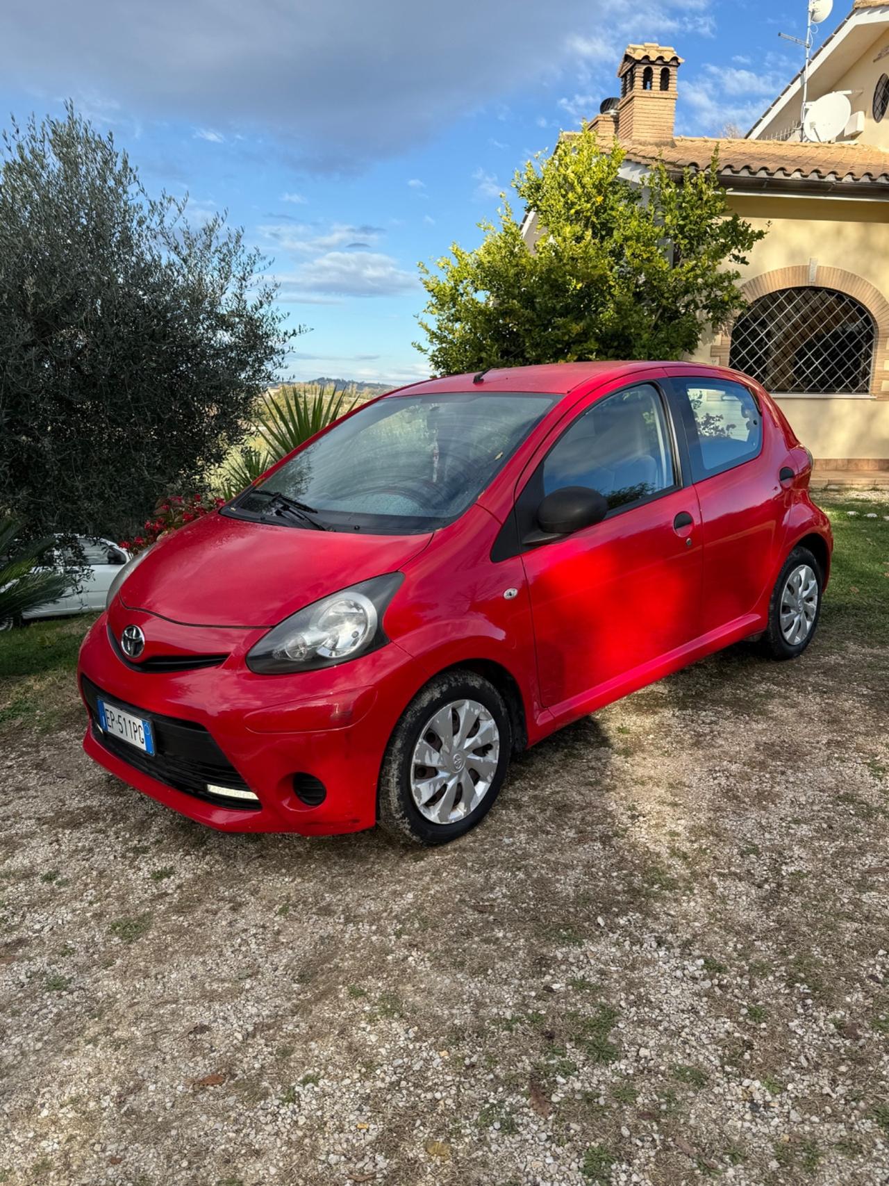 Toyota Aygo 1.0 12V VVT-i 5 porte Lounge Connect