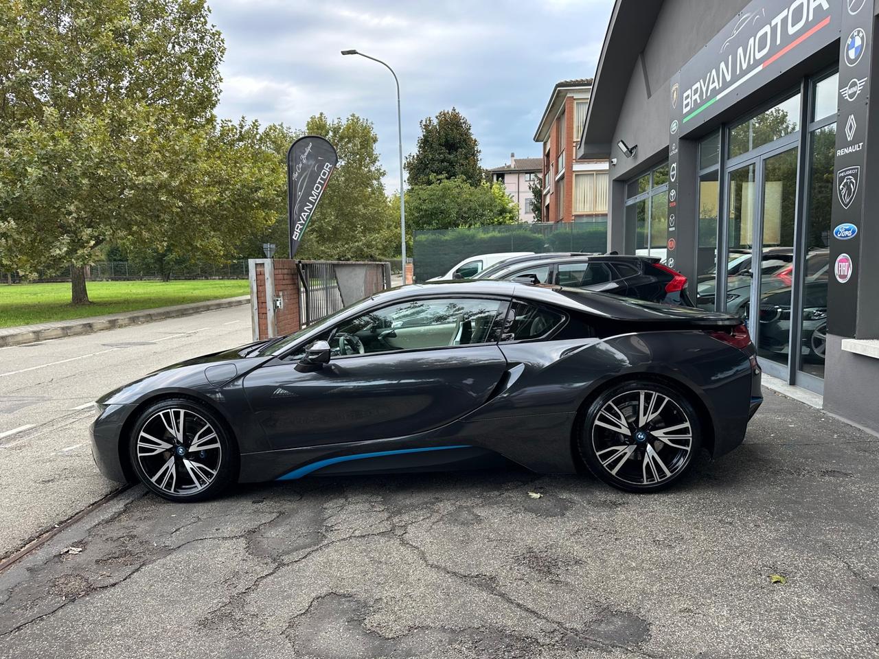 Bmw i8 BMW i8 carbonio full optional