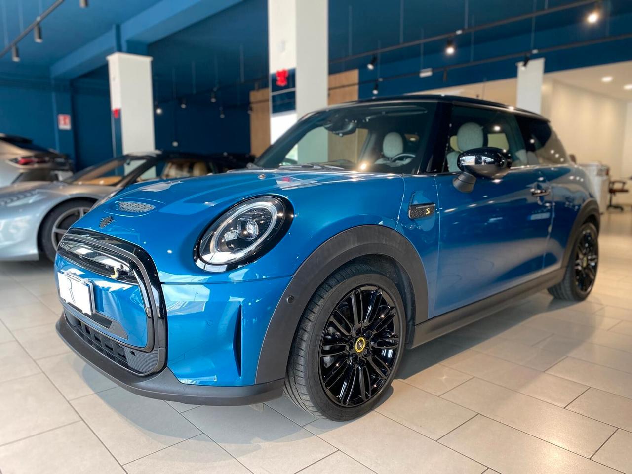 Mini Full Electric Cooper SE Yours