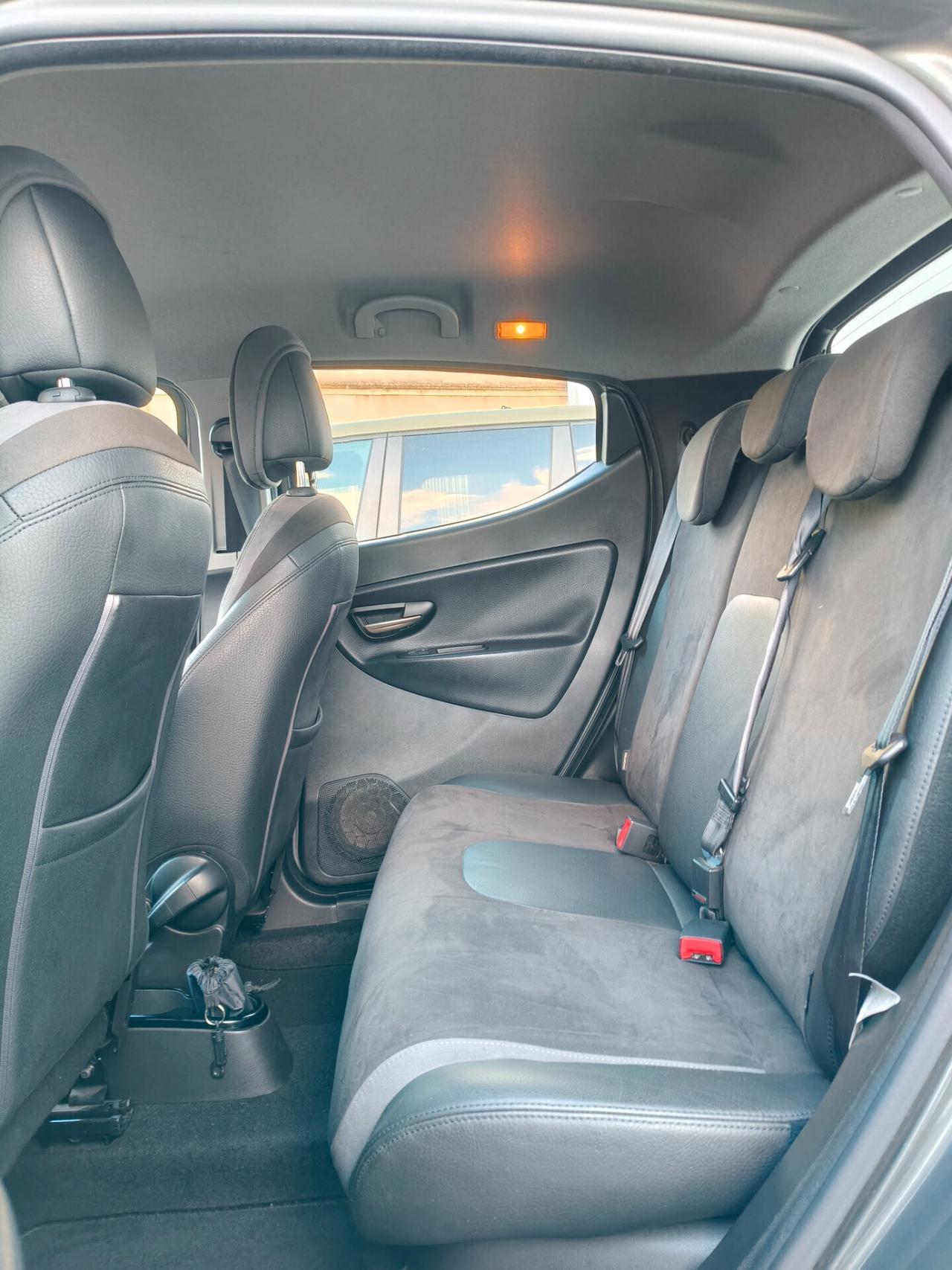 Lancia Ypsilon 1.2 69 CV 5 porte GPL Ecochic Elle