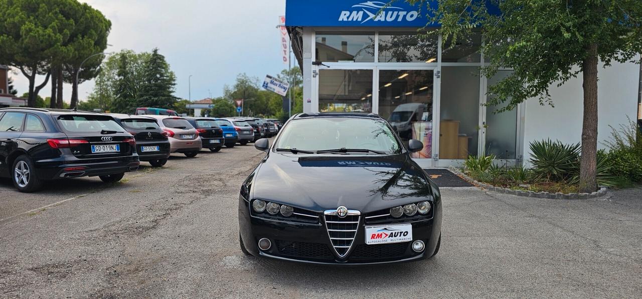 Alfa Romeo 159 1.9 JTDm Sportwagon Distinctive