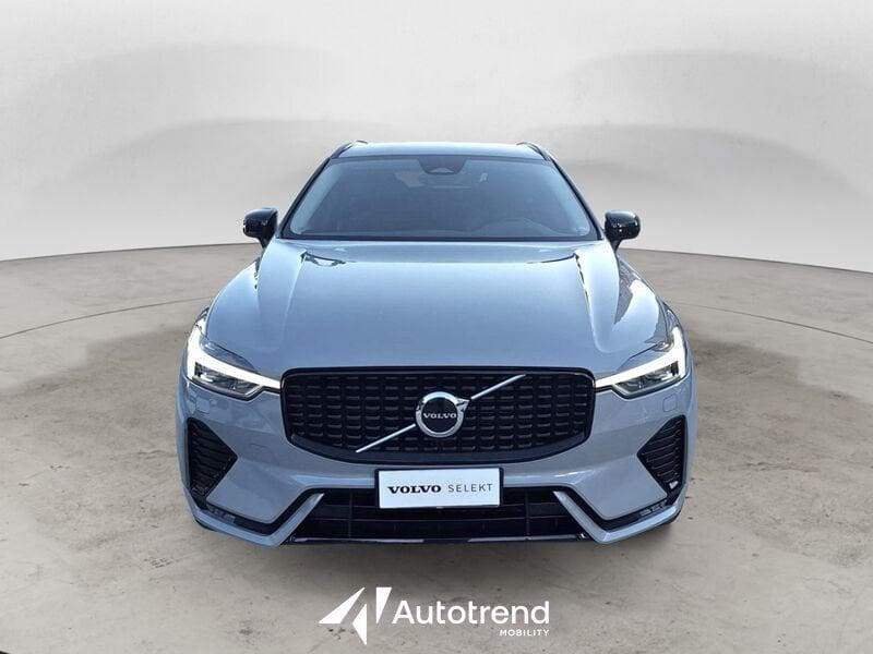 Volvo XC60 B4 197+14 CV Mild Hybrid Diesel Automatico Plus Dark N1 Autocarro