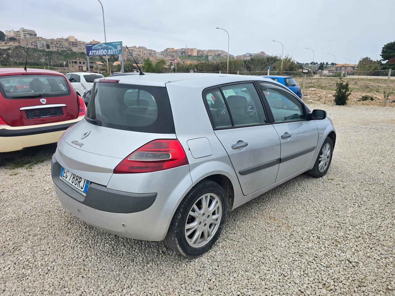 Renault Megane megan
