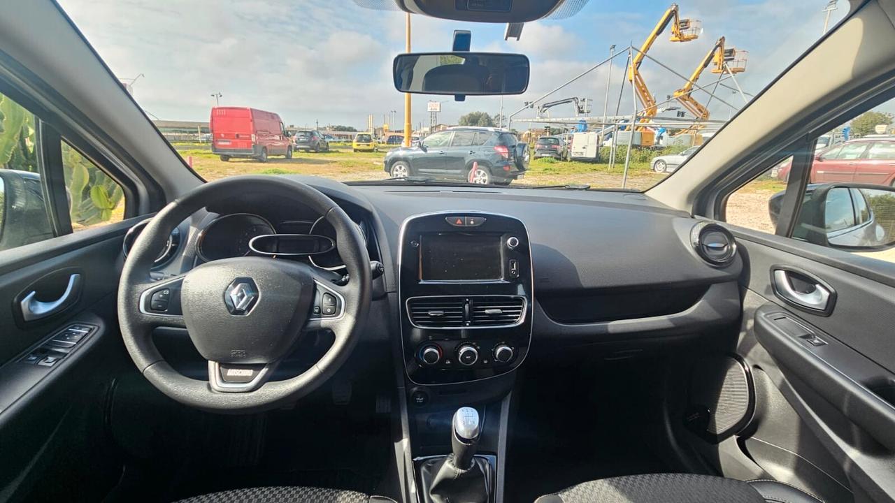 Renault Clio dCi 8V 75 CV 5 porte Moschino Life