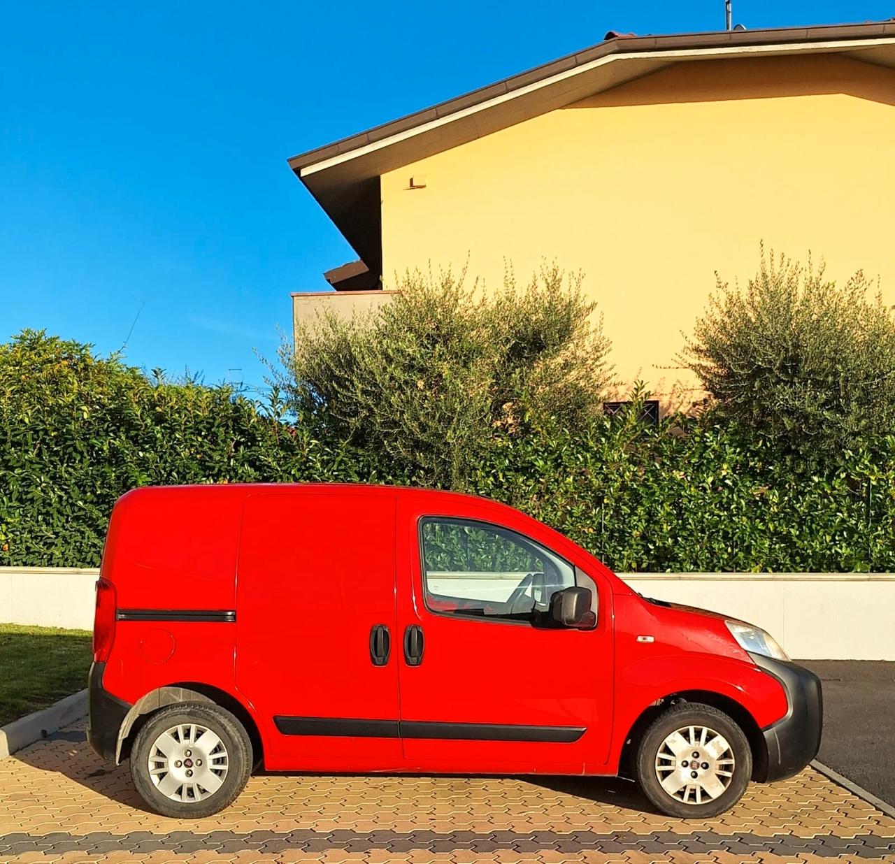 Fiat Fiorino 1.3 diesel MJT - 75CV - Tagliandato - PERFETTO