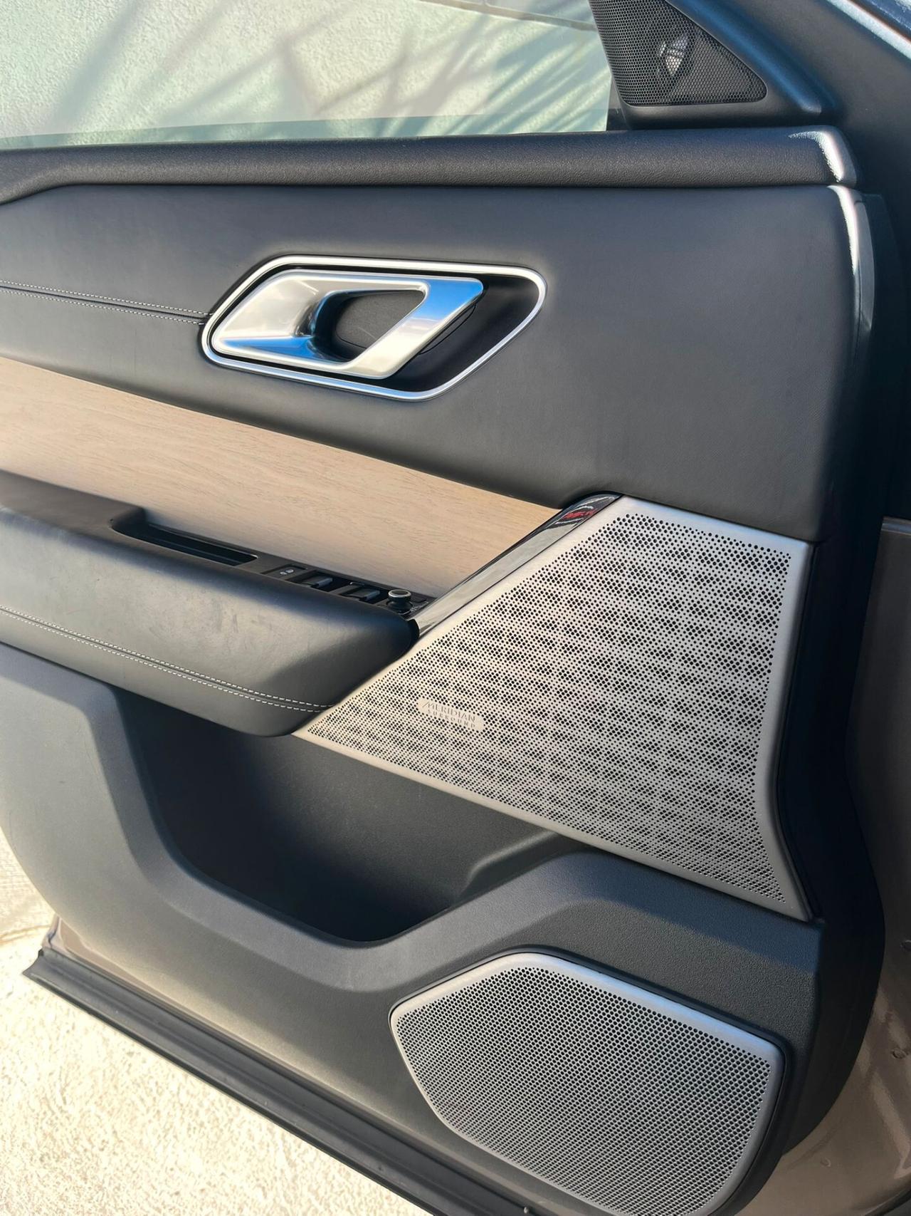 Land Rover Range Velar 2.0D I4 240 CV SE