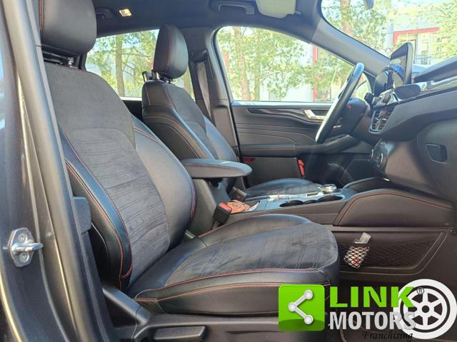 FORD Kuga 2.5 Full Hybrid 190 CVT 2WD ST-Line Design