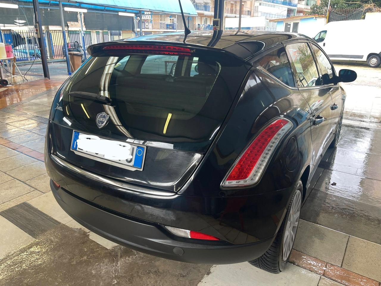 Lancia Delta 1.6 MJT DPF Argento