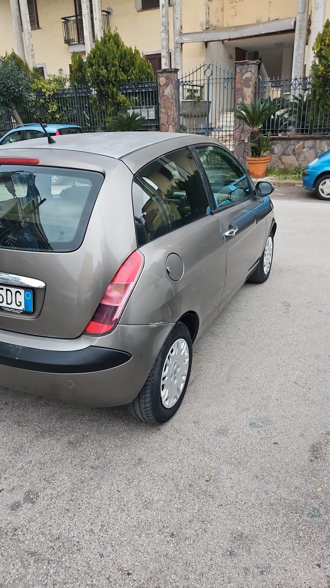 Lancia Ypsilon 1.2 ORO